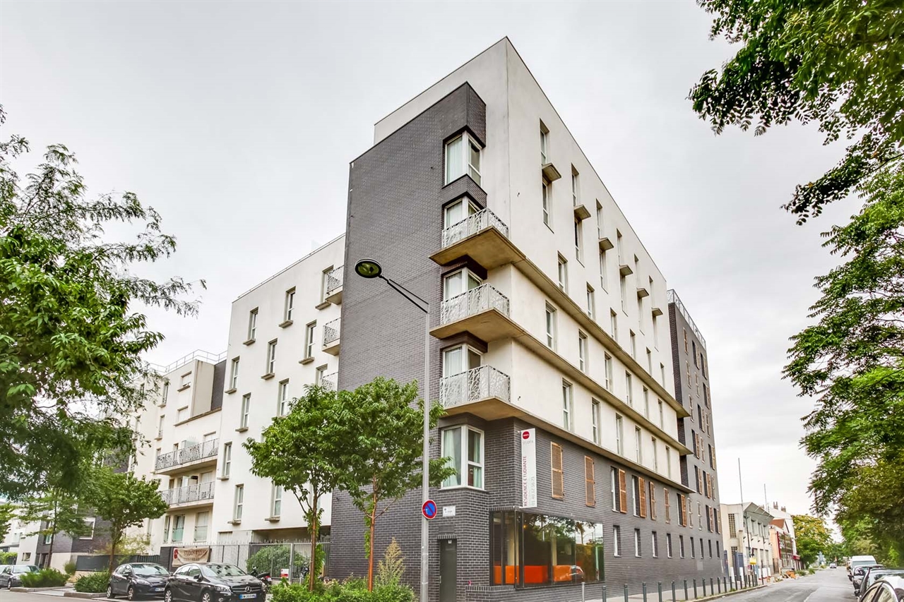 PARIS SAINT-OUEN – Réf. : 407